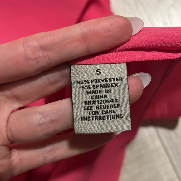 Current Affair Racerback Blouse - Picture 8 of 9